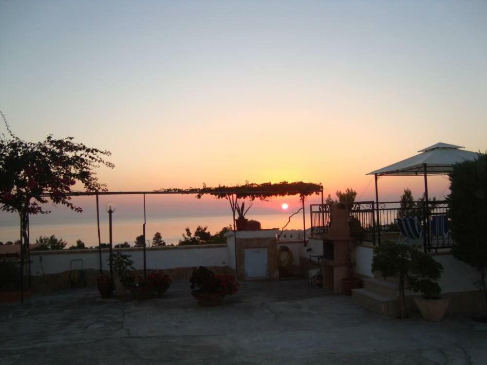 Villa Lucrezia Trilo Vieste Exterior foto